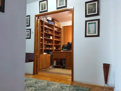 Birou in hol apartament vanzare cumparare Sector 5 Bucuresti